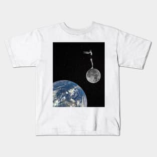 Earth, here I come Kids T-Shirt